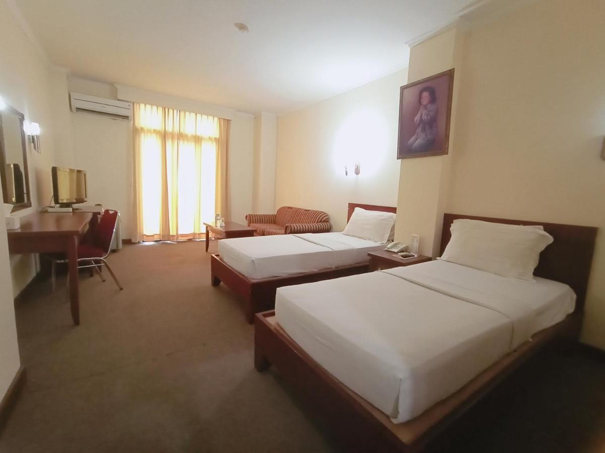 Hotel Bumi Asih Padangsidimpuan Batubelubang Extérieur photo
