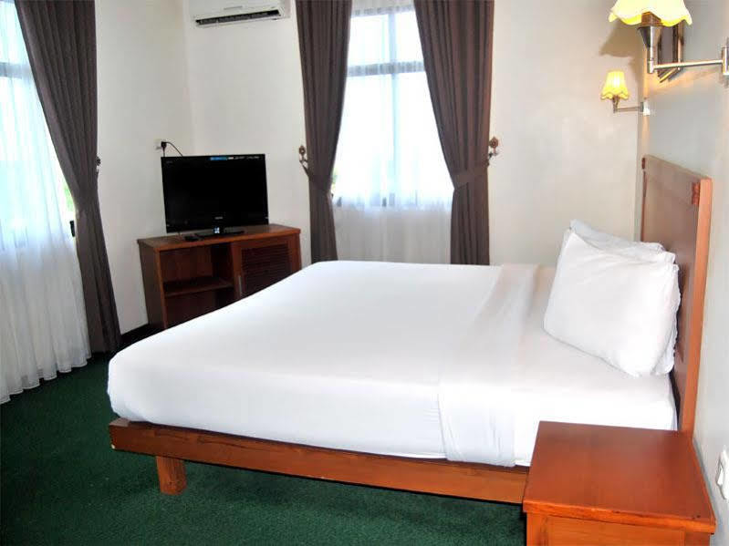 Hotel Bumi Asih Padangsidimpuan Batubelubang Extérieur photo